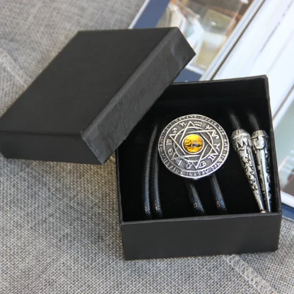 Retro Emboosed Round Bolo Tie - Image 6