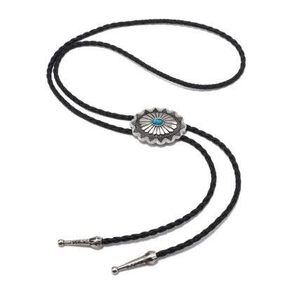 Carved Vintage-style Bolo Tie - Image 7
